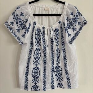 Lucky Brand | Floral Embroidered Short Sleeve Peasant Top